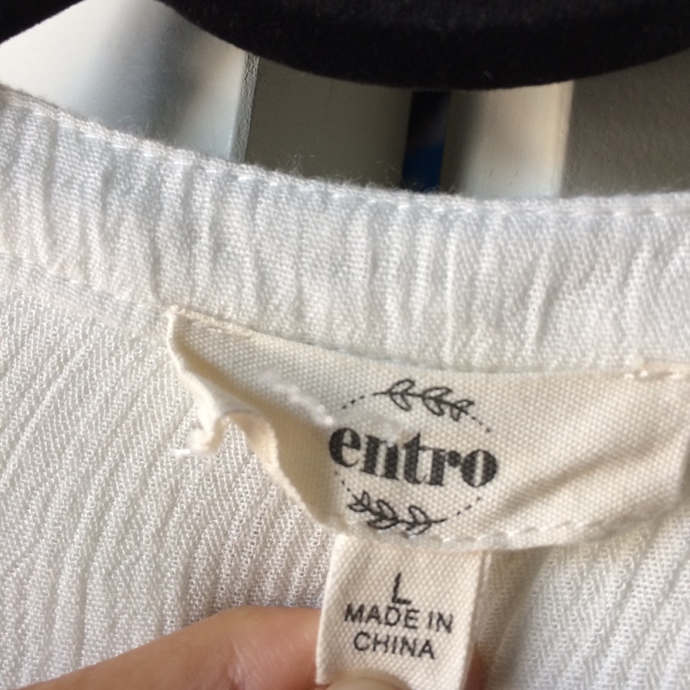 ⭐️entro White Boho Lace Up Blouse - Picture 8 of 8